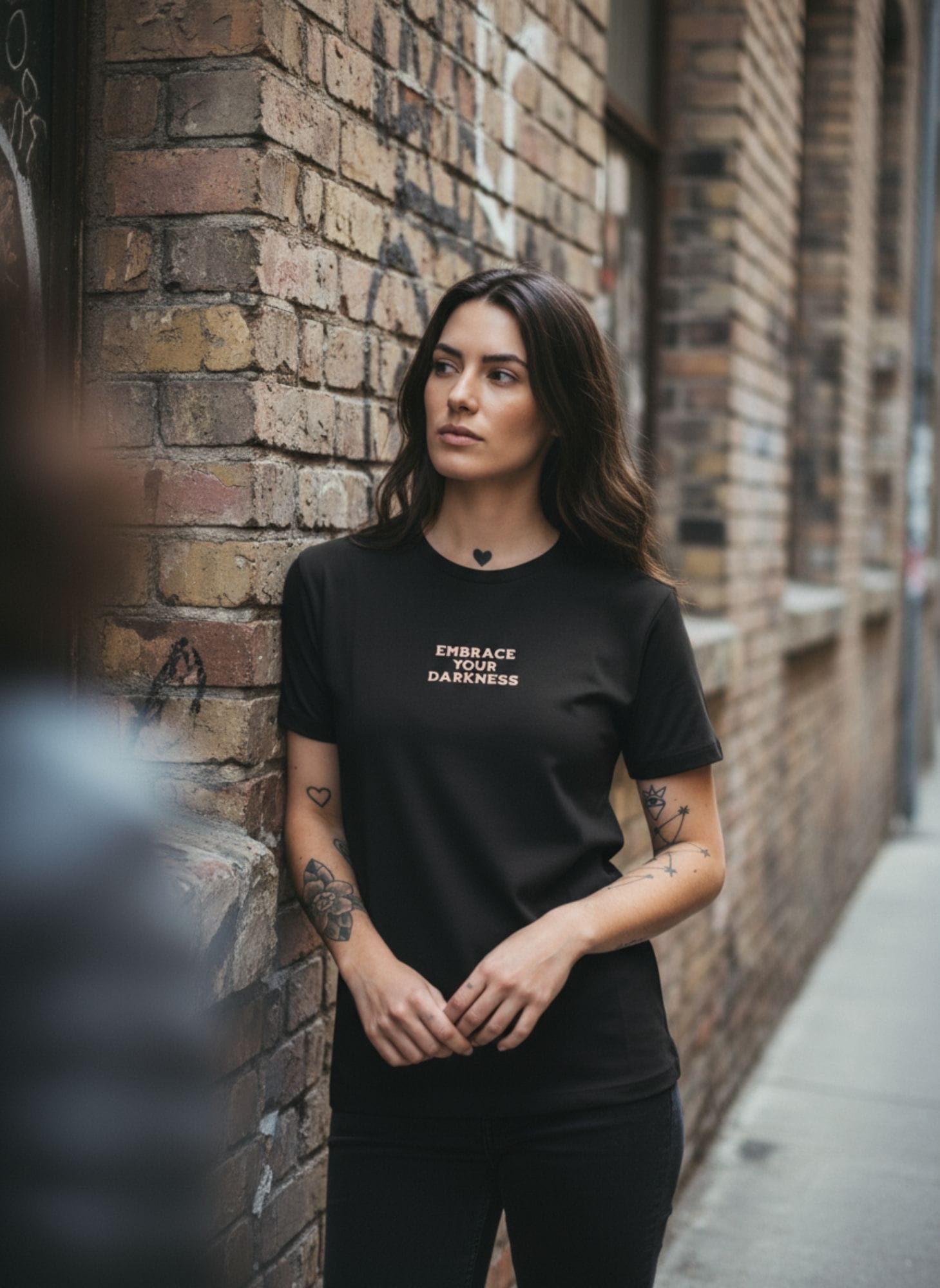 Emabrace Your Darkness - Black Women's Tee 6 Emabrace Your Darkness - Black Women's Tee - immagine 6